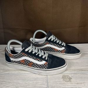 Vans Old Skool Black Suede Toe Sneaker Shoe - Women’s 7.5